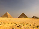 Pyramids of Giza (675588)