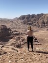 Guiding Three Swiss Girls Around Petra (978028)