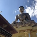 Arrival into Bhutan with Mark (991215)