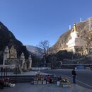 Driving to Xinduqiaocun (982387)